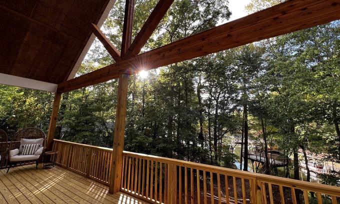 Quail Ridge Casa | Brand New Lake Front Home in the PERFECT Location