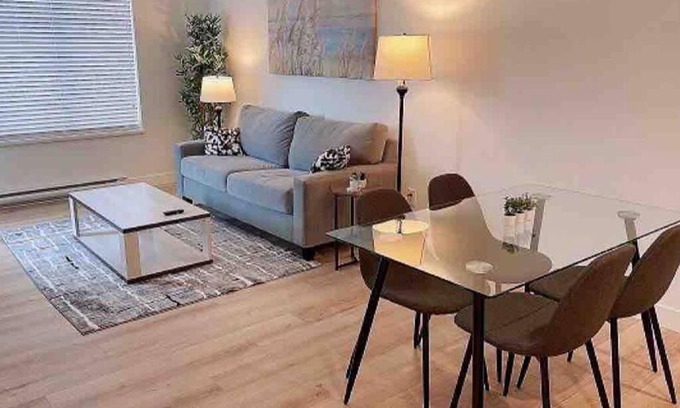 Willoughby Apartamento | Brand New Luxury 1 Bedroom Condo W/Free Parking