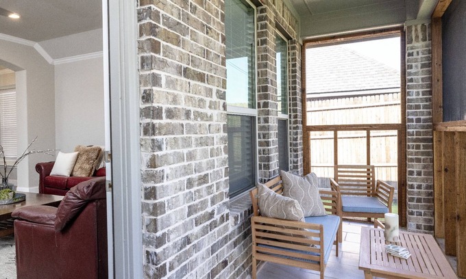Decatur Casa | Brand New Luxury 2 Bedroom Home in Decatur, Texas!