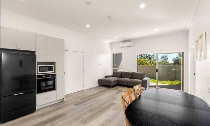 Goodna Casa | Brand New Luxury 3 bedroom villa / 3 ensuite - bathroom / Free Wifi