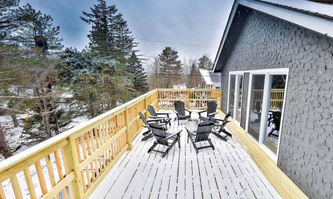 Tannersville Casa | Brand New Luxury House Hot Tub, Sauna, Game room