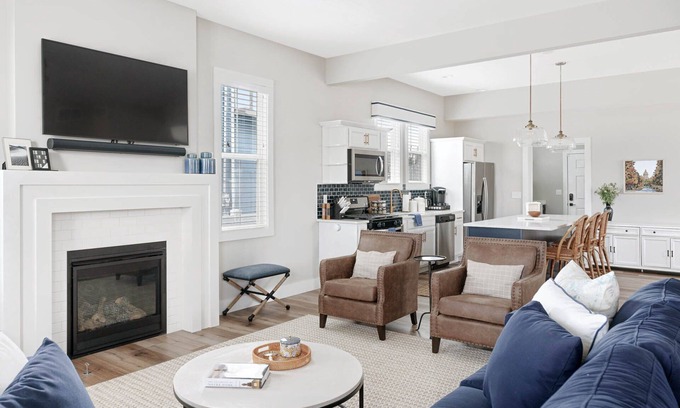 Northeast South Bend Casa | Brand New Luxury Home less than a mile from Notre Dame