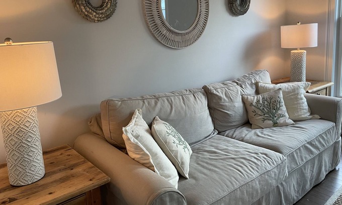Mystic - New London Casa | Brand New Masons Island home by the water