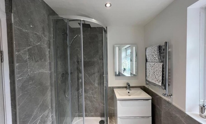 Selhurst Apartamento | Brand New Modern 2- Bed Apartment with Garden