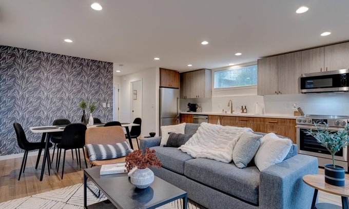Green Lake Casa | Brand new, Modern 2 Bedroom home near Greenlake.