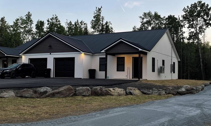 Brewer Condominio | Brand New Modern 2 bedroom 2 bath single level
