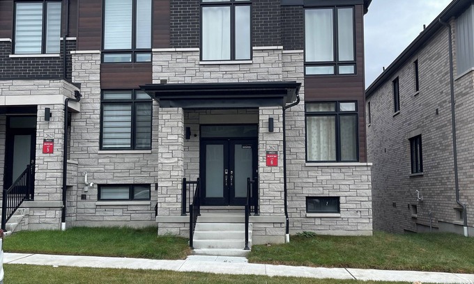 Pickering Casa | Brand new, Modern 4Bed+Office, 3storeys, Whole house, 4/5 parking in Pickering