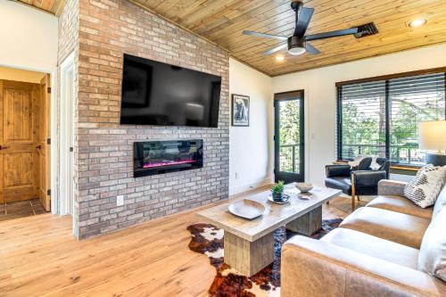 Torreon Casa | Brand New Modern Mountain Loft in Show Low