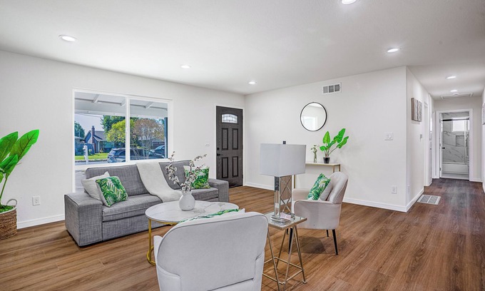 Livermore Cabaña | Brand NEW REMODEL 3-bedroom cottage in enjoyable Livermore with WiFi