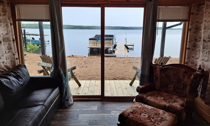 Motley Cabina | Brand new remodel, fantastic 1 bedroom on Lake Shamineau.