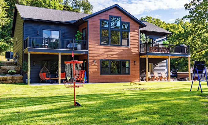 The Galena Territory Casa | Brand New/Secluded/Fully-loaded/Golf sim/Theater/Game room/Firepit/Hot tub