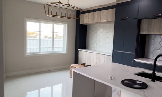 Beaumont Casa | Brand new stay with 2 Master Suites | Perfect for Families Available:June 01