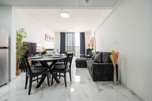 Al Hamra Village Apartamento | Brand New Studio With Canal View