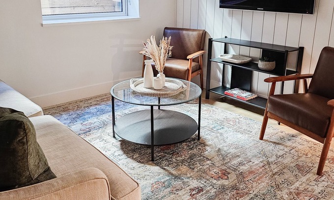 North Vancouver Apartamento | Brand new suite minutes to DT and skiing