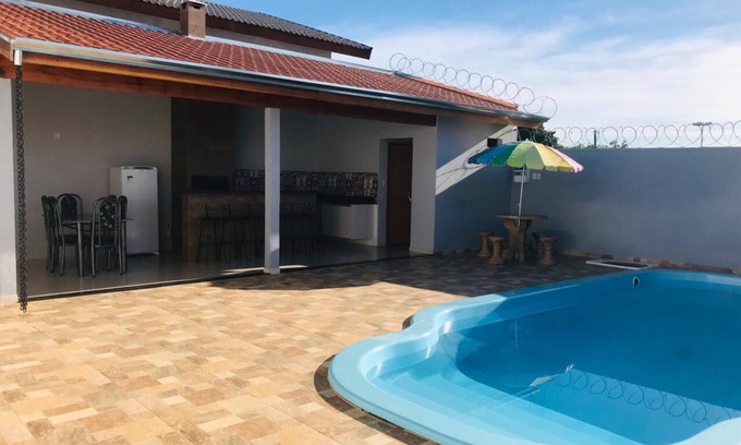 Olimpia Casa | Casa temporal a estrenar con aire acondicionado, piscina y área gourmet, increíble
