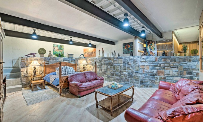 Tooele Apartamento | Brand new Tooele suite with fantastic views!
