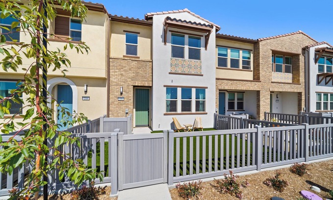 San Juan Capistrano Casa | Brand New Cozy 2-bedroom townhome in awesome Rancho Mission Viejo with WiFi, AC
