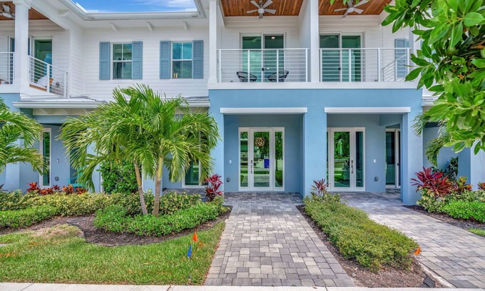 Rocky Point Casa | Brand New Waterfront Townhome Development in the Manatee Pocket! 3 BDR/2.5 Bath