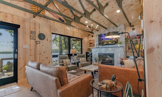Spirit Lake Cabina | Brand New - Welcome to the Hygge House!