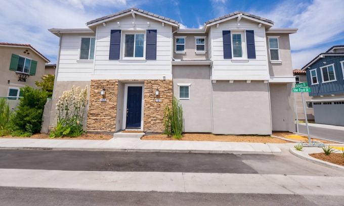 Spring Valley Casa | BRAND NEWLY BUILT HOME. Built completed in December 2022. Come and experience.