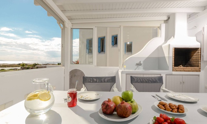 Mikri Vigla Villa | Brand newly built Villa -3 minutes walk distance from the beach!
