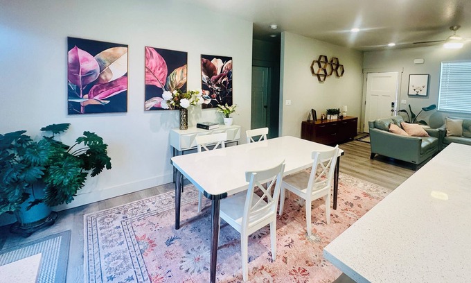 Kimberly Casa | Brand Spankin' New 4 bedroom home Sleeps 8 Pet friendly