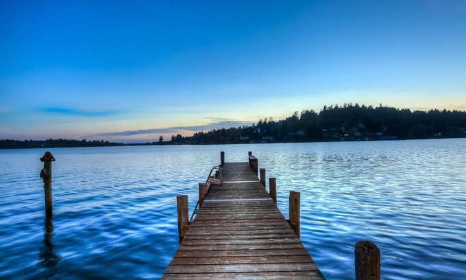 Otis Casa | Brannholm- Vidrio Y Madera Inicio En Devils Lake Con Dock - Pet Friendly