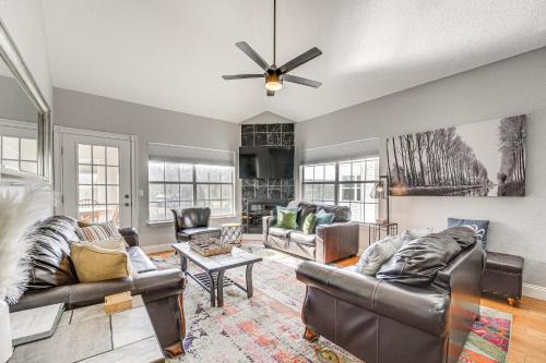 Branson Apartamento | Branson Condo with Resort Amenities and Marina Views!