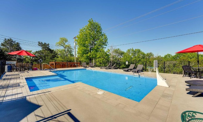 Indian Point Casa | Branson Vacation Rental Cabin with Foosball Table!
