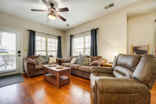 Branson West Apartamento | Branson West Vacation Rental with Resort Amenities!