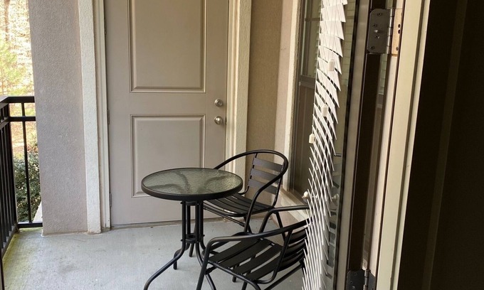 Hiram Apartamento | Braves Stadium I mile away! family sized condo with private deck,