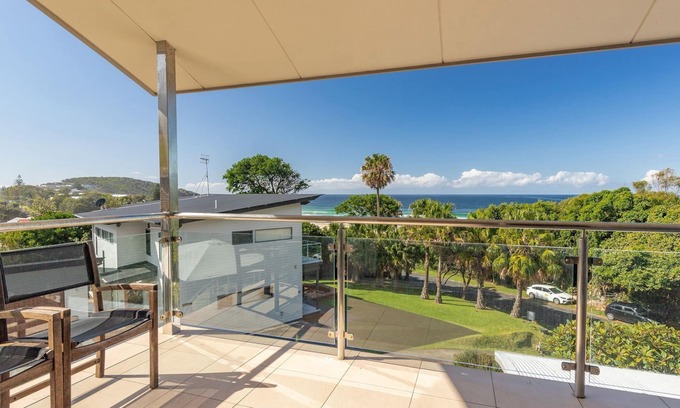 Blueys Beach Casa | Breakaway @ Blueys Ocean Views