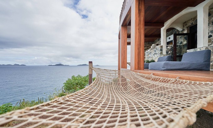 East End Apartamento | Breakfast Included | Caribbean Escape | Ocean Views