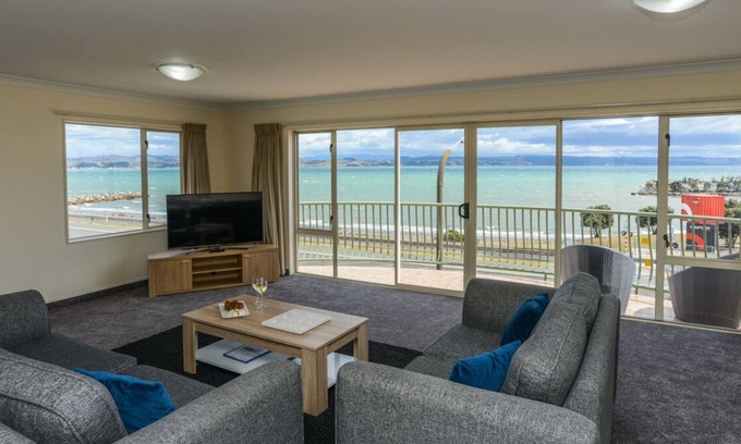 Bluff Hill Casa | Breakwater Apartment Five - Casa de vacaciones Napier