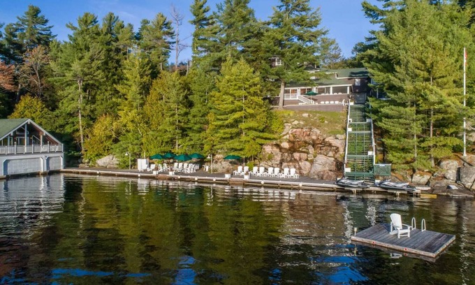 Muskoka Lakes Casa | Rompeolas ~ Casa lago exclusiva de Beaumaris en el lago Muskoka