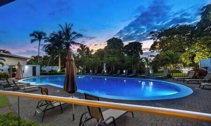 Barrio Los Faroles Apartamento | Breakwater Point 101 - Poolside