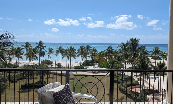 Cap Cana Marina Condominio | Breathless Beauty - Oceanfront Aquamarina Cap Cana