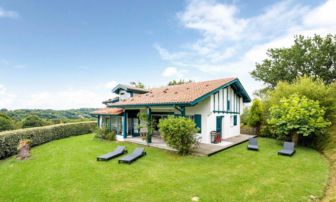 Saint-Pee-sur-Nivelle Casa | Impresionante vista de los Pirineos y la Rhune !! Casa de la ladera