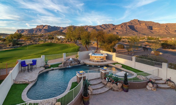Gold Canyon Casa | Breathtaking Family Retreat in Elite Gold Canyon!