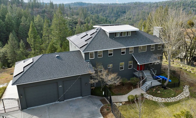 Colfax Casa | Bear River Retreat - A NET ZERO Estate