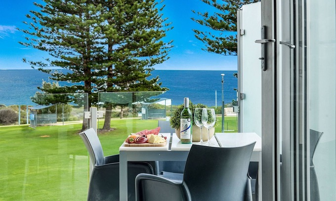 Mullaloo Apartamento | Breathtaking Sunsets @ Mullaloo Beach!