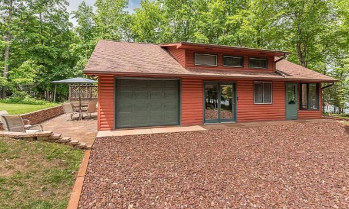 Crosby Casa | Breathtaking Up North lake cabin experience.