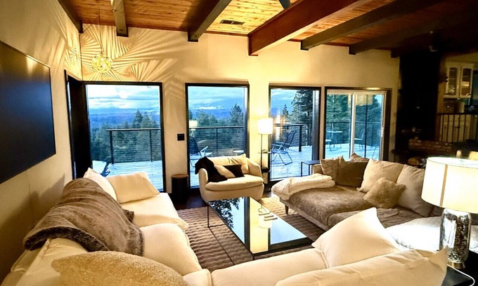 Nevada City Casa | Breathtaking View & Hot Tub Nevada City