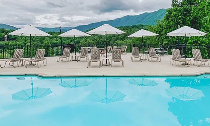 Townsend Casa | Breathtaking views Smoky Mountains near Gatlinburg, PIdgeon Forge & Dollywood.
