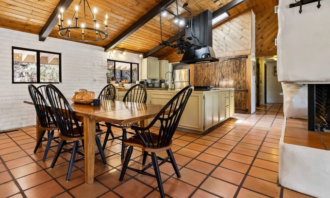 Three Rivers Casa | Breathtaking Views of National Park (10 minutes from Sequoia!)
