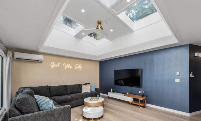 Portland Heights Casa | Breathtaking Views w/ Modern Lux - 2330