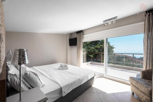Kassandra Apartamento | Breathtaking Villa, Nilie Hospitality MGMT