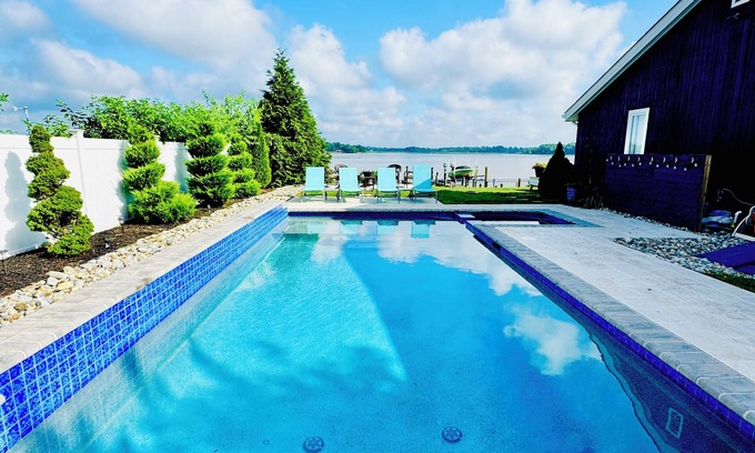 Elkton Casa | Breathtaking waterfront home- w/private pool- Booking Fall 2025 & Summer 2026