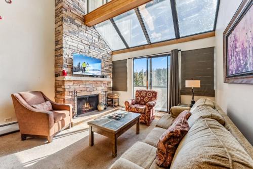 Peak 9 Casa | Breck Ski In Ski Out Condo with Resort Amenities