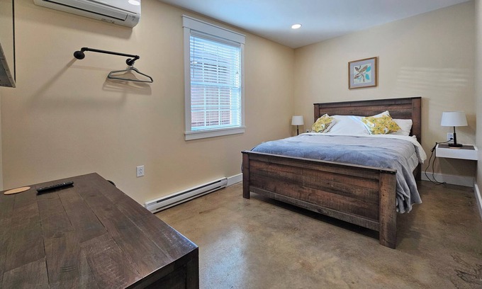 Grove City Apartamento | Breckenridge Suites #2 - One-Bedroom Suite Perfect for Business or Leisure